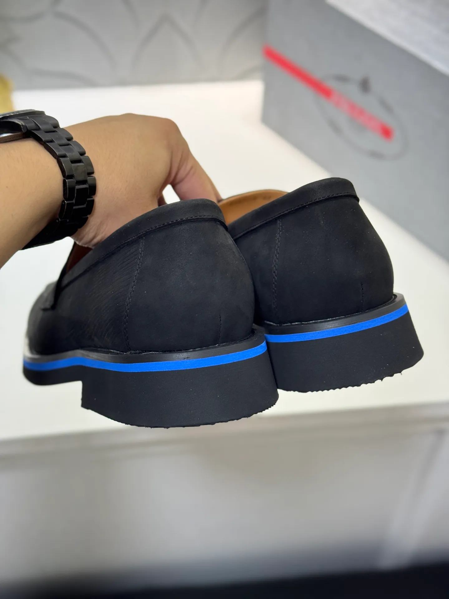 Men's shoes 💰520💰 PRADA*——◾ Prada~Thick-soled men's shoes, original single-level perfect boutique, brogue style men's formal casual leather shoes, luxurious materials, imported cowhide, with water-dyed cowhide lining, 4.5cm increased PU foam lightweight outsole, perfectly restore the original classic, purchase the original 1:1 accurate replica, welcome all comparisons 🆚, the design is full of modernity, versatile and fashionable urban men! Size: 39-44 (38.45.46.47 customized)
